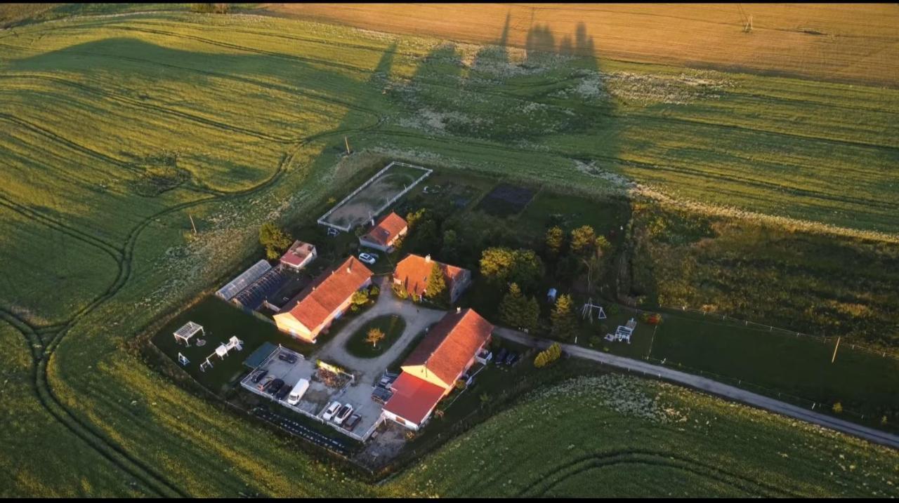 Folwark Malinowy Chrusniak Villa Bisztynek Екстериор снимка